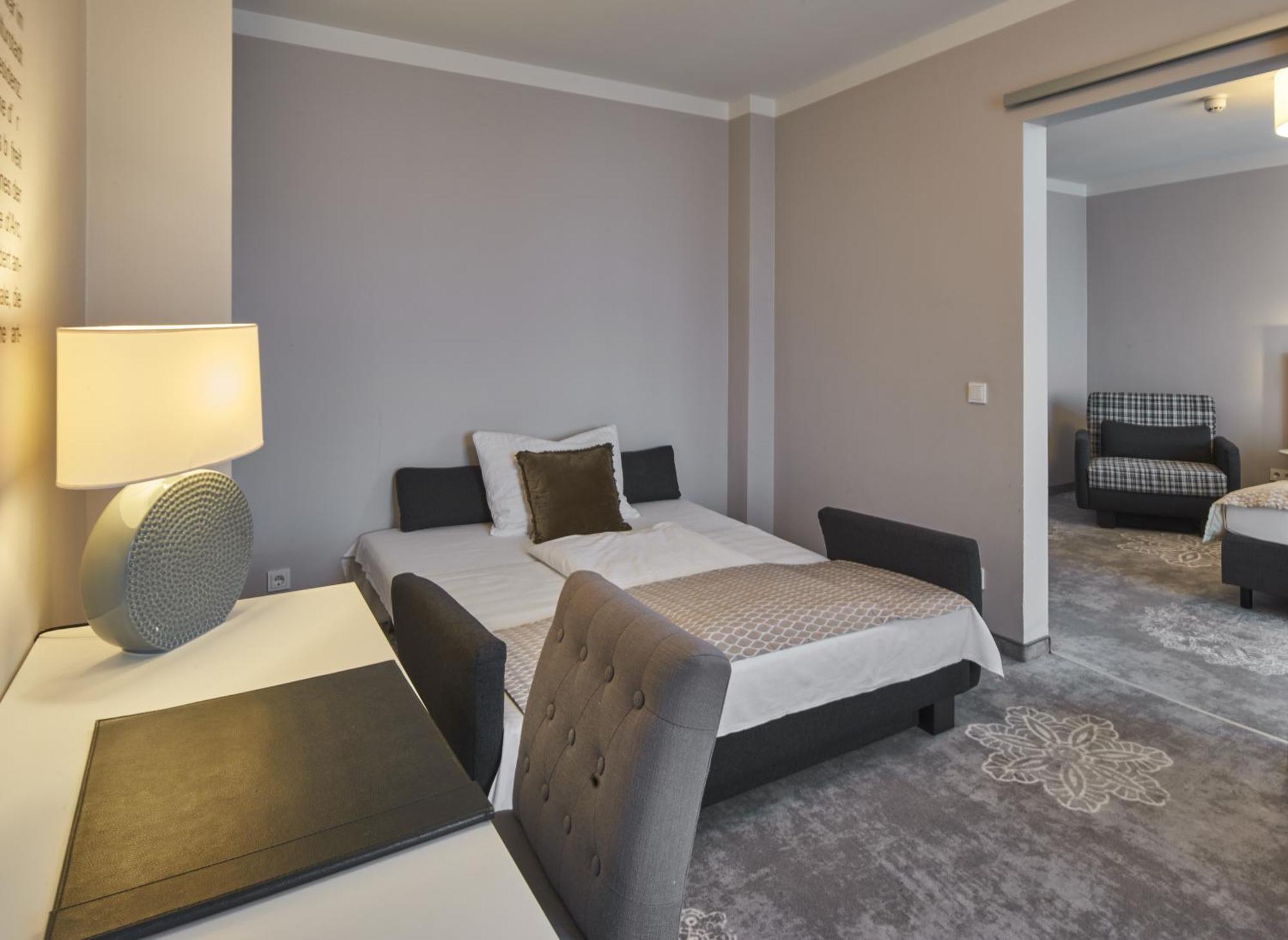 Hotel Via Regia - Vias-Hotels 괴를리츠 외부 사진